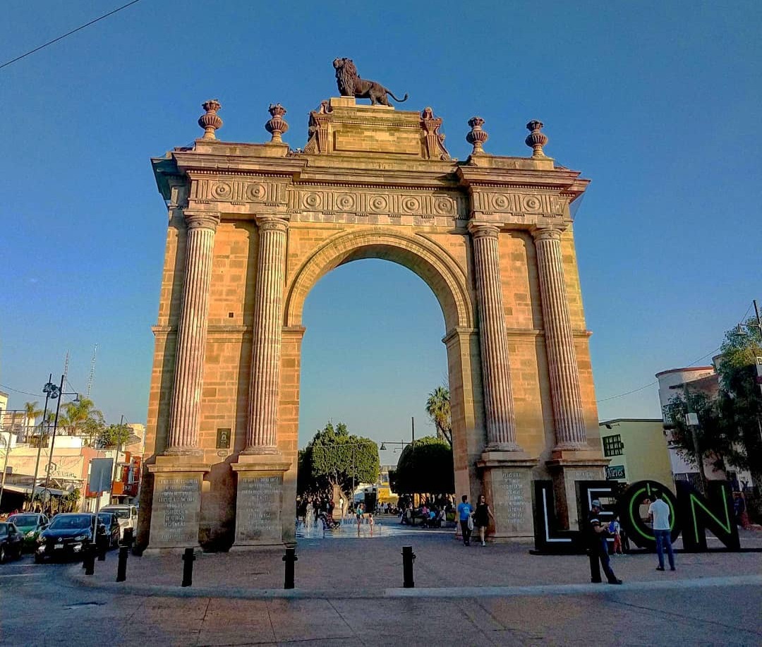Arco de la Calzada León